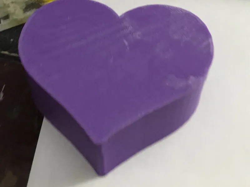Puzzle cuore in una scatola