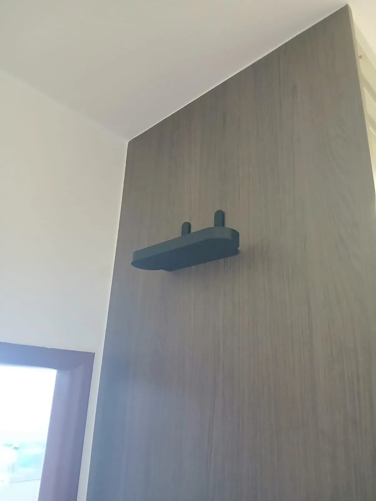Vantiva (technicolor) FGA2235 router wall mount / holder
