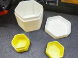 Set of containers of different sizes for small items-1