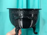 Raised Cauldron Planter with Drain-2