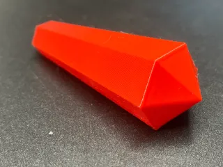 Low Poly Crystal Pendant (Version 1)