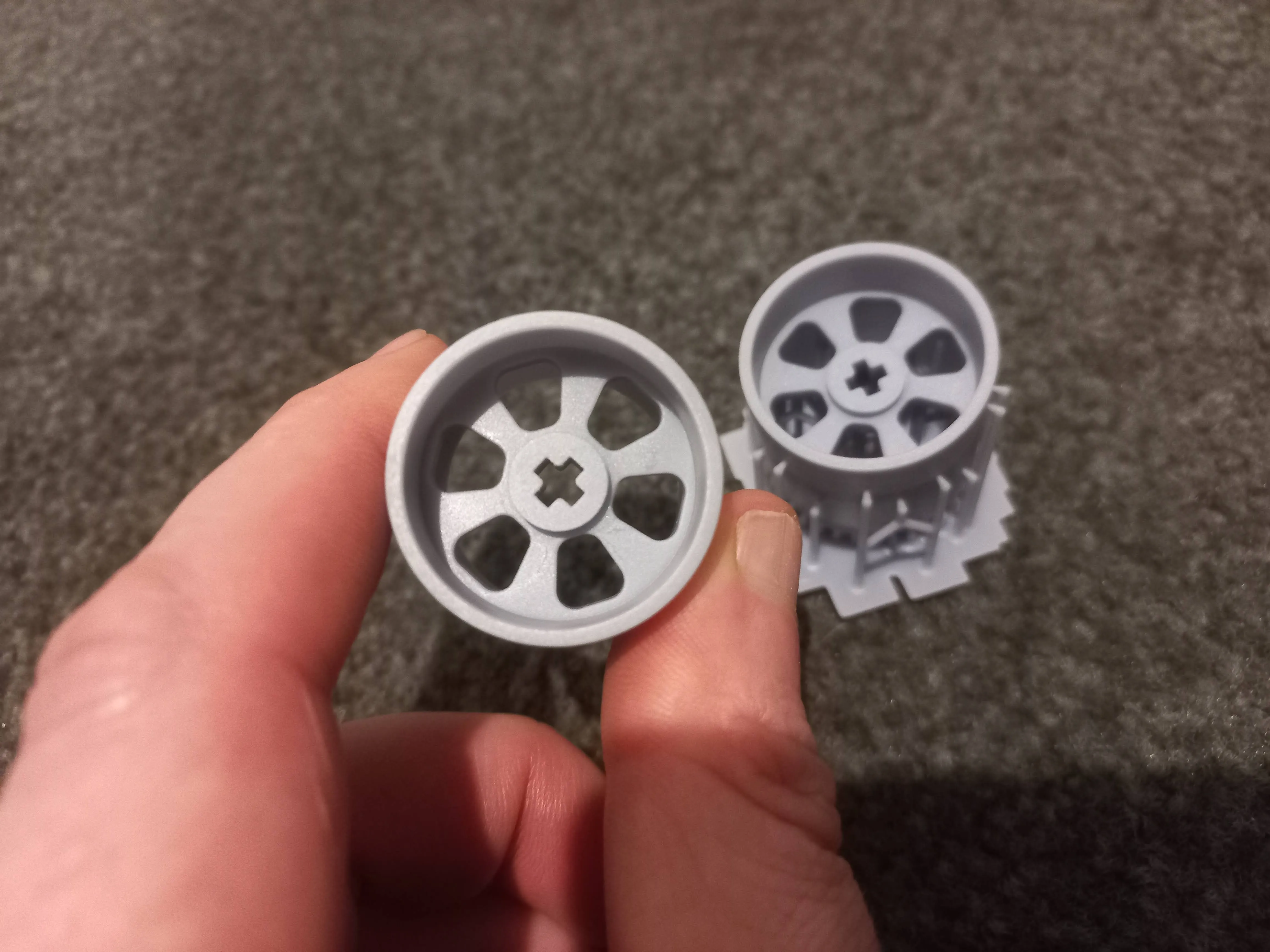LEGO 10330 MCLAREN MP4/4 WIDE REAR WHEELS AND TYRES