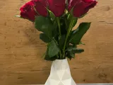 Compact Vase-1