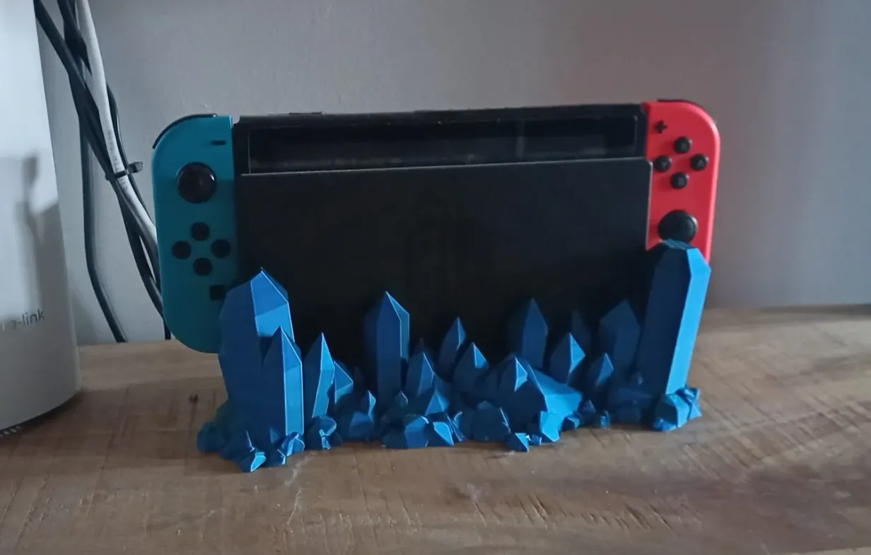 Nintendo Switch için kristal tutucu