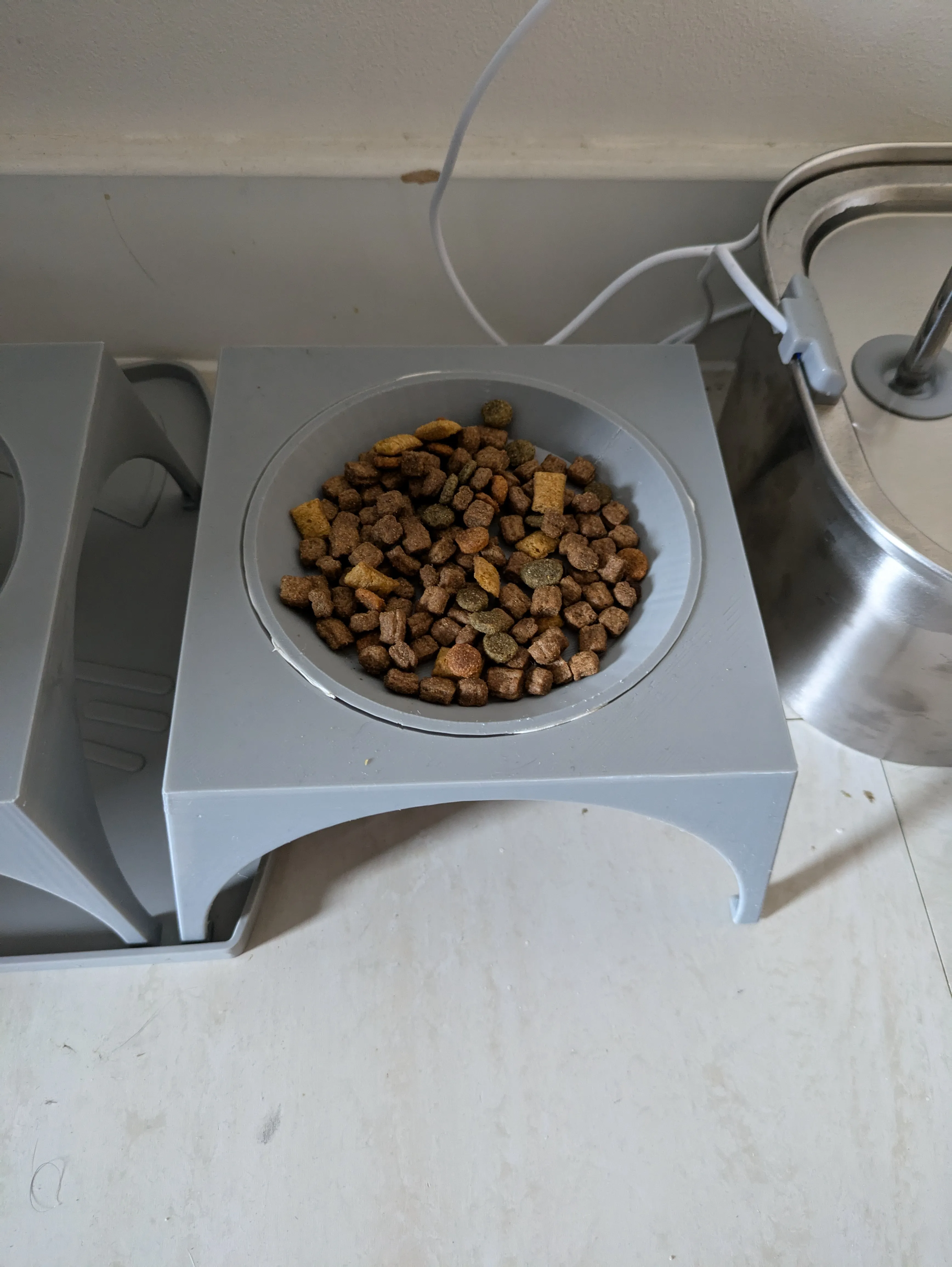 Cat Plate-Bowl Riser
