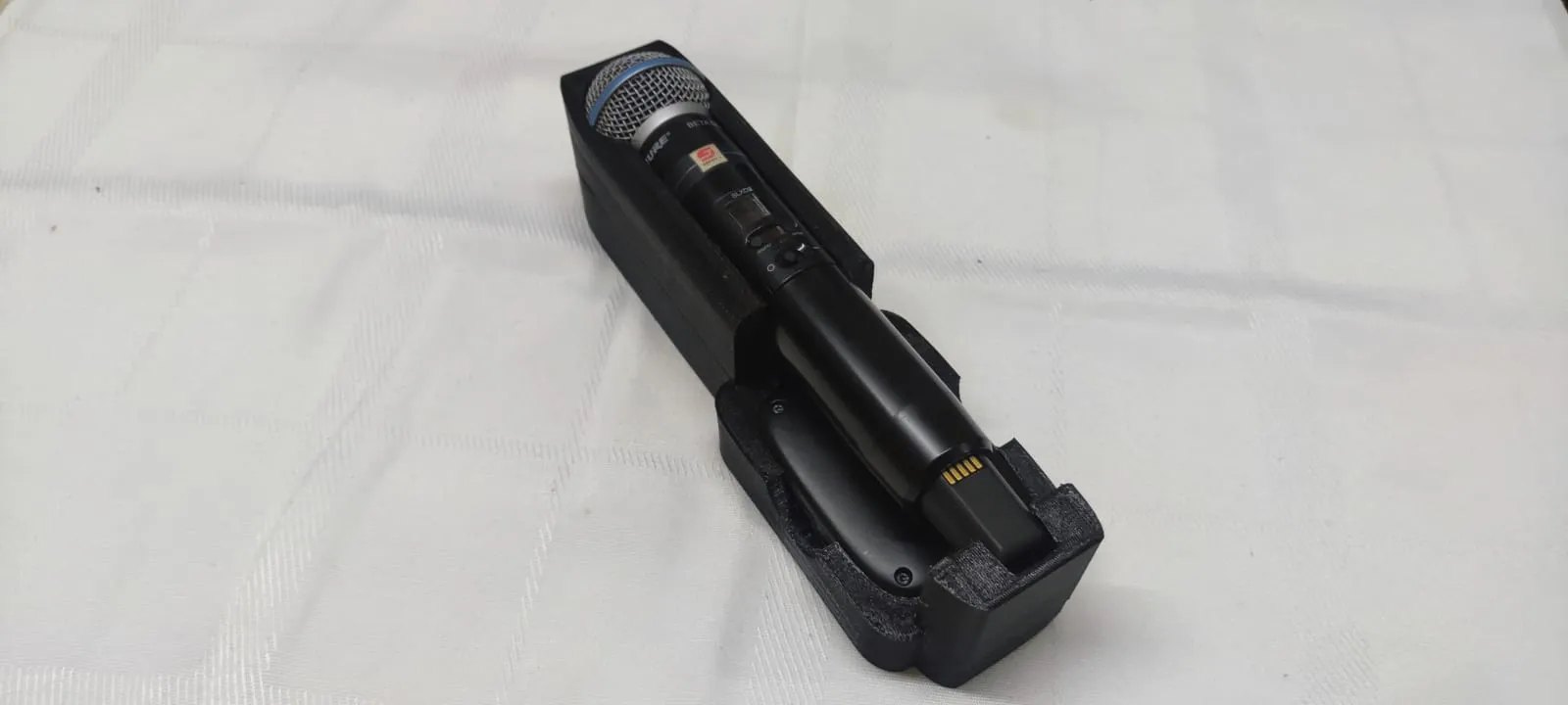 Shure SLXD Bodypack + Microphone Enclosure for Rack Drawer