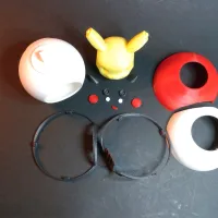 PIKACHU + POKEBALL-8