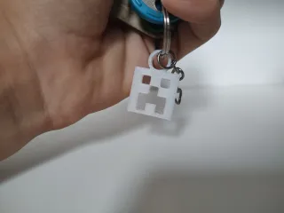 Creeper keychain V2