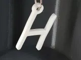 H keychain-1