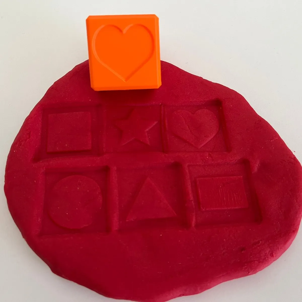TAMPONS ÉDUCATIFS EN FORME DE CUBE - POUR LE JEU SENSORIEL - PÂTE À MODELER