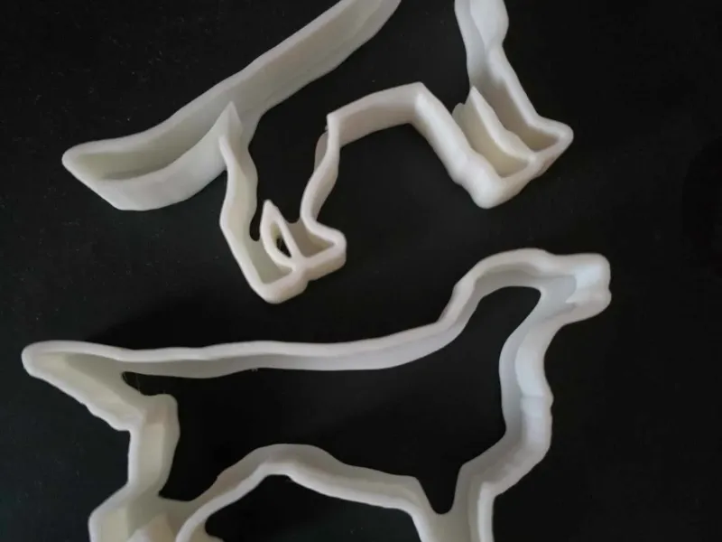 COOKIE CUTTER DOGS GINGERBREAD