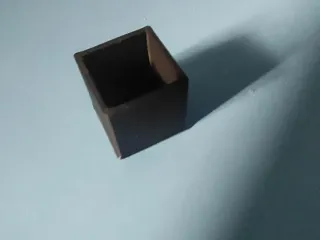 20x20x20mm calibration cube, 1,6mm walls. 0,4mm floor.