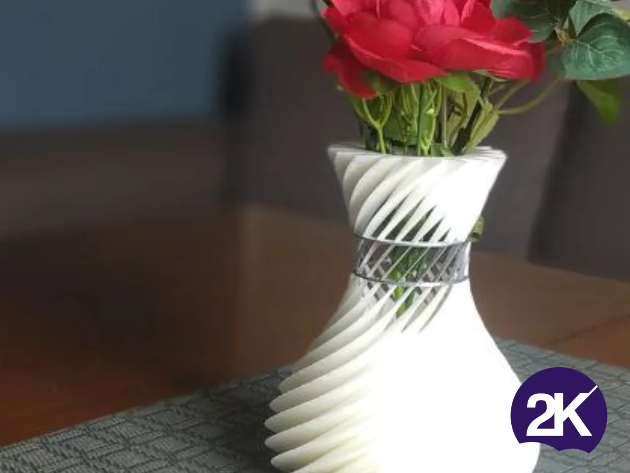 Angelus Vase, 2 sizes included, scalable