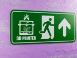 3D Printer Emergency Sign - Right Side Arrow Up-1