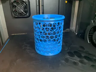 PEN HOLDER - HONEYCOMB PATTERN