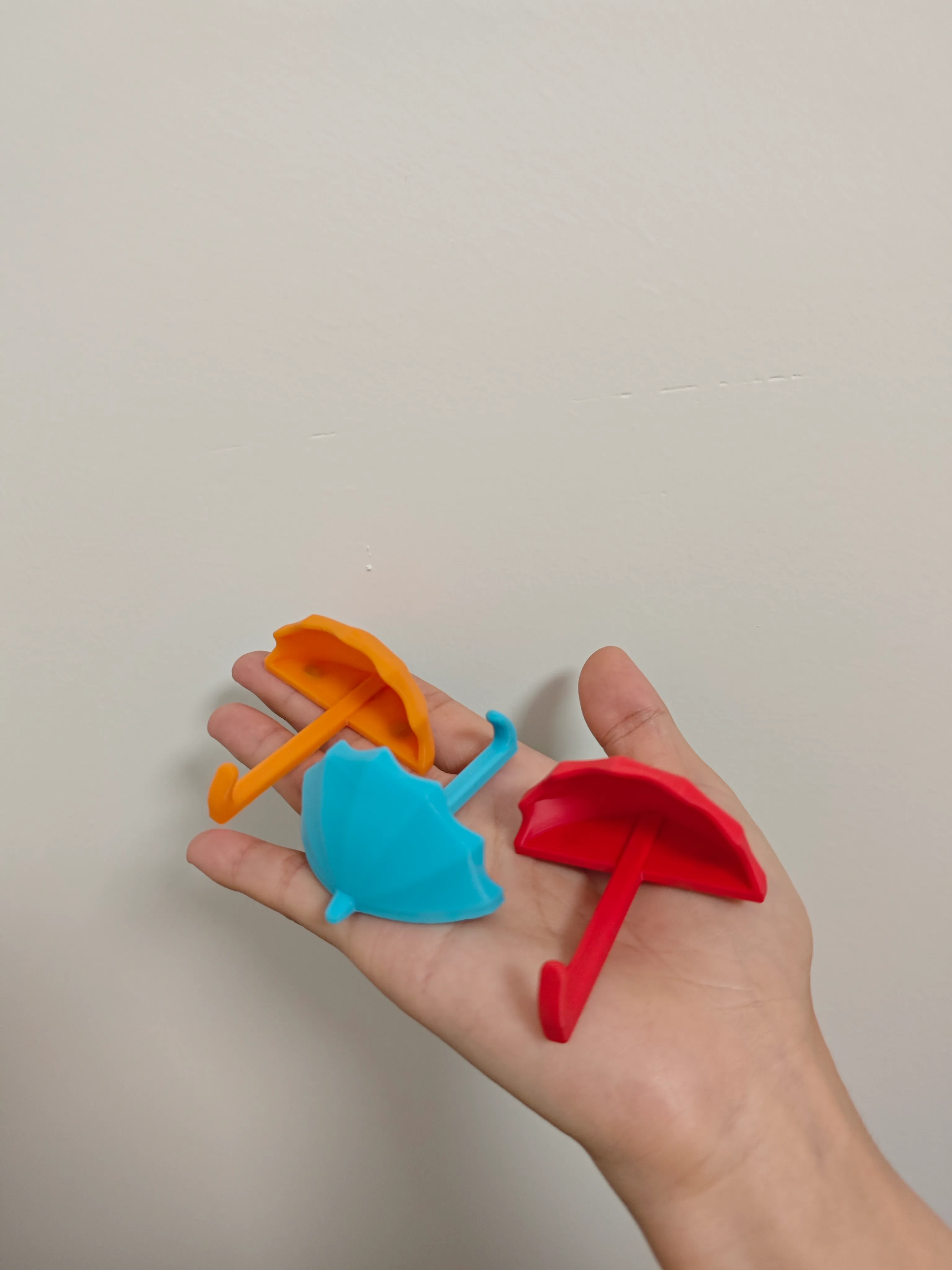 Magnetic refrigerator umbrella hook