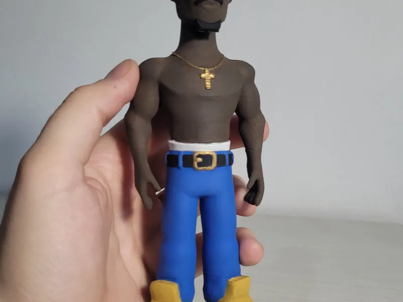 BRINQUEDO DE VINIL TUPAC SHAKUR FUNKO DOURADO - BRINQUEDO DE ARTE 2PAC