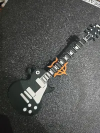 Les Paul-0