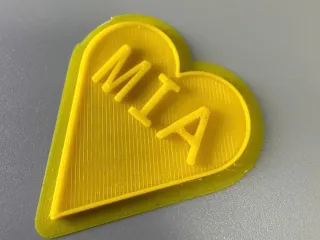 Mia name tag