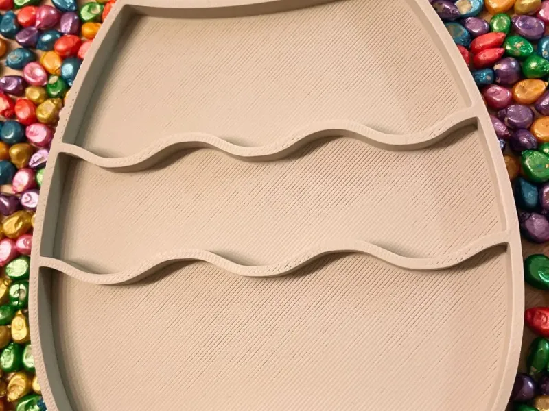 easter egg play tray