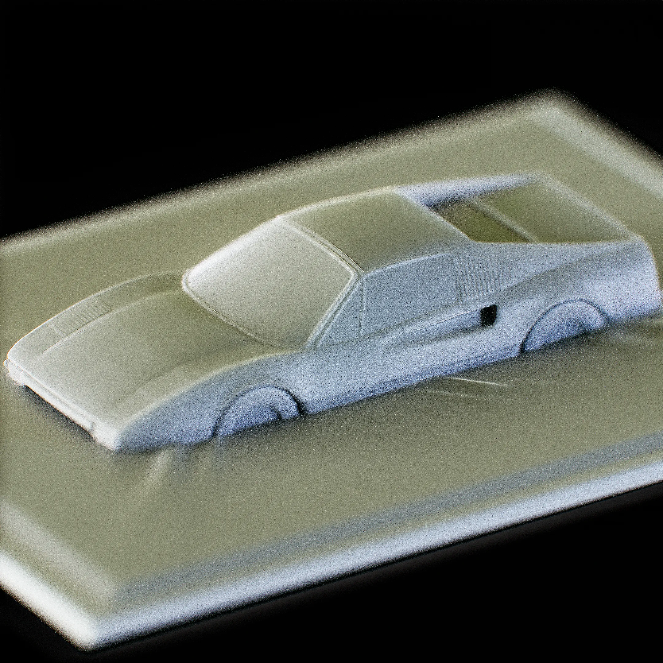 Ferrari 1975 sculpture design Enzo Ferrari