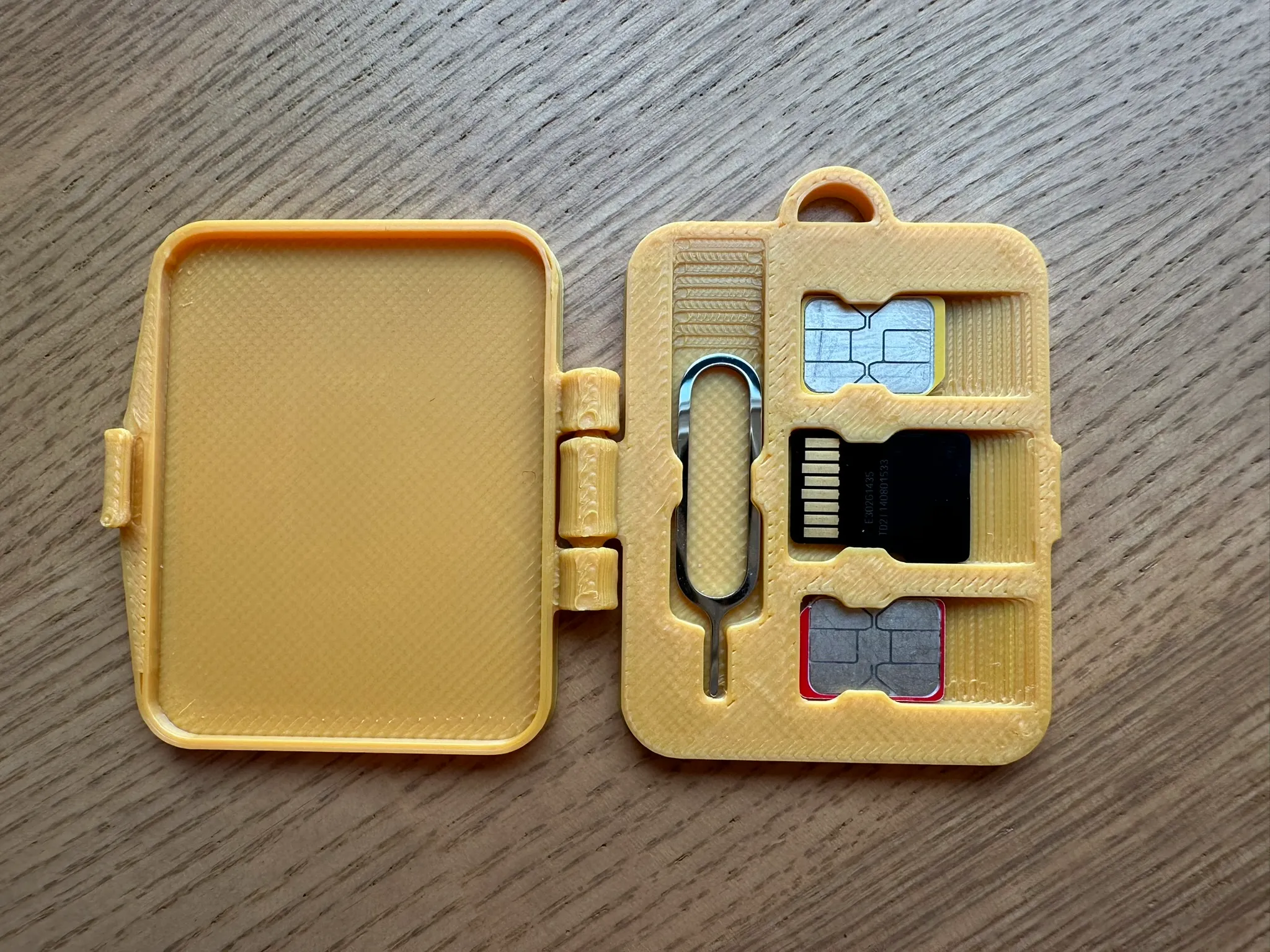 Nano SIM and micro SD travel holder