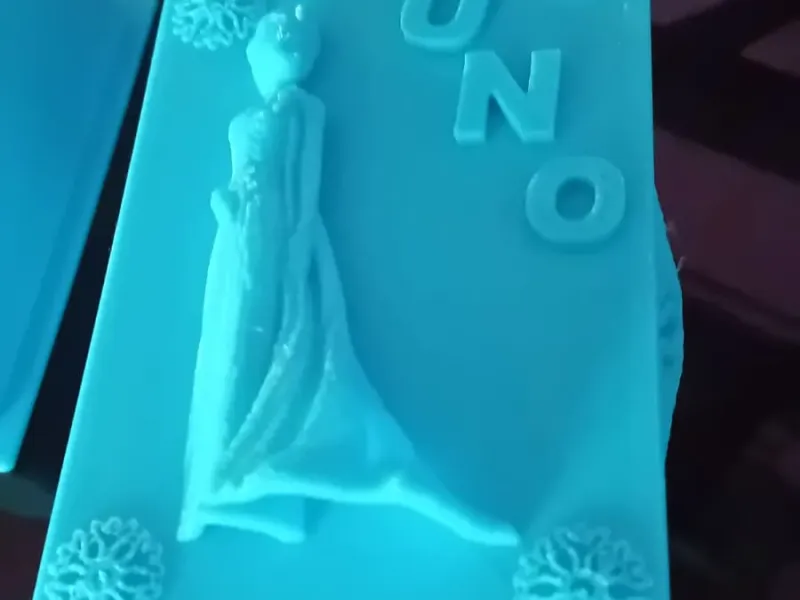 Frozen UNO cad box