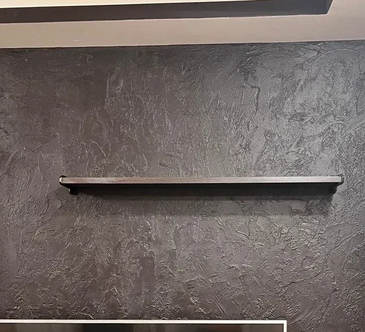 minimalistic shelf holder