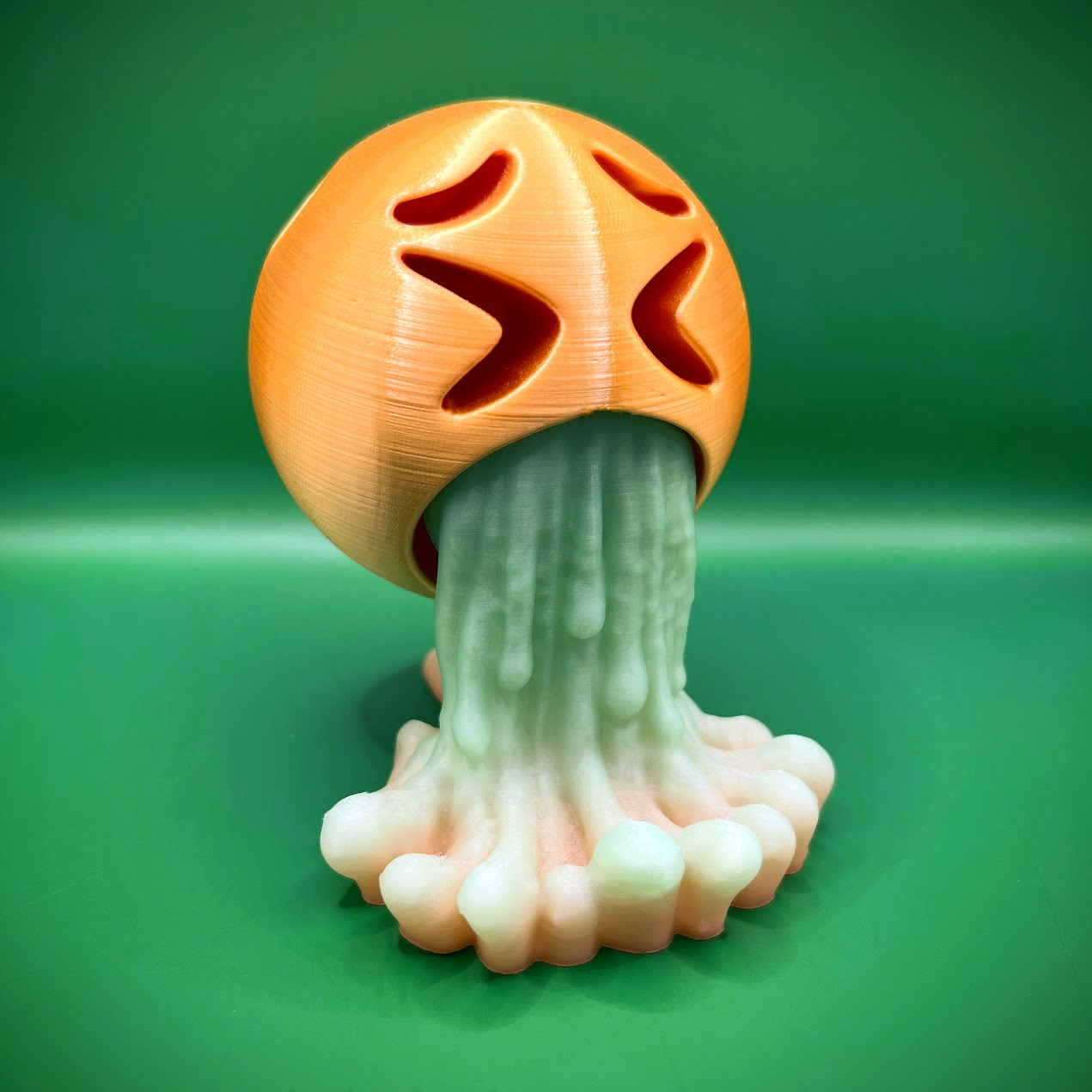 Puke Emogy Puke Emoji Pencil Holder | 3D models download | Creality Cloud