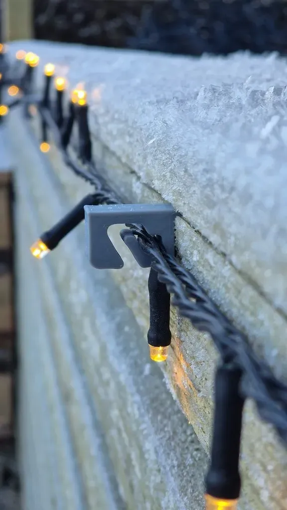 Outdoor Christmas light plugs