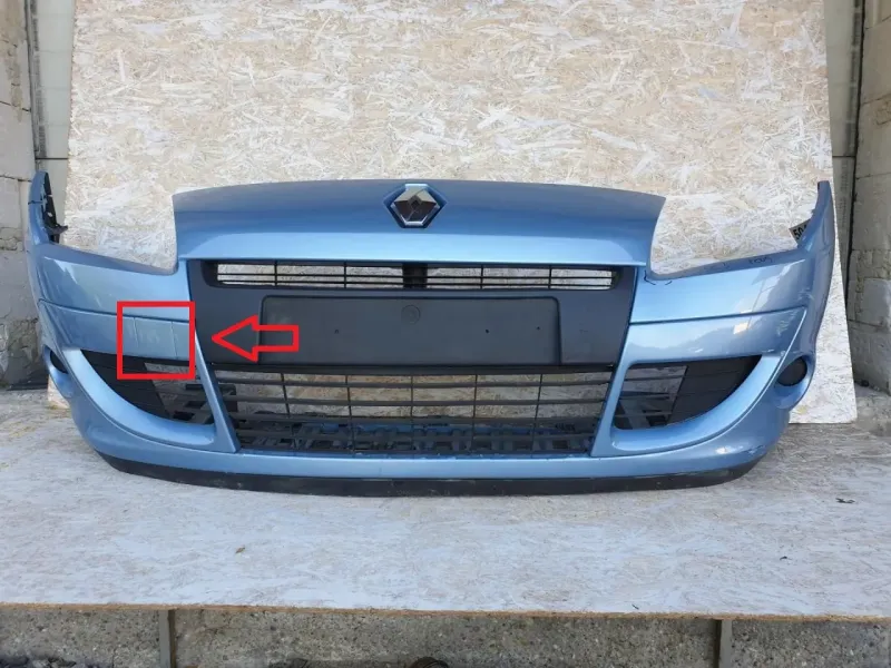 Renault Scenic 3 front tow eye cover