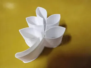 Branch with Leaves, nestable box (v1)