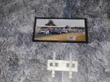 1/24 TÉLÉVISION AVEC SUPPORT / TV WITH WALL SUPPORT-0