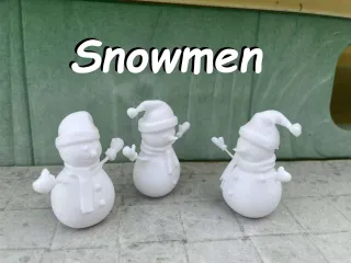 Snowmen with gloves and hats