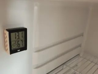thermometer holder