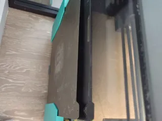 K1 max glass and bed sheet holder