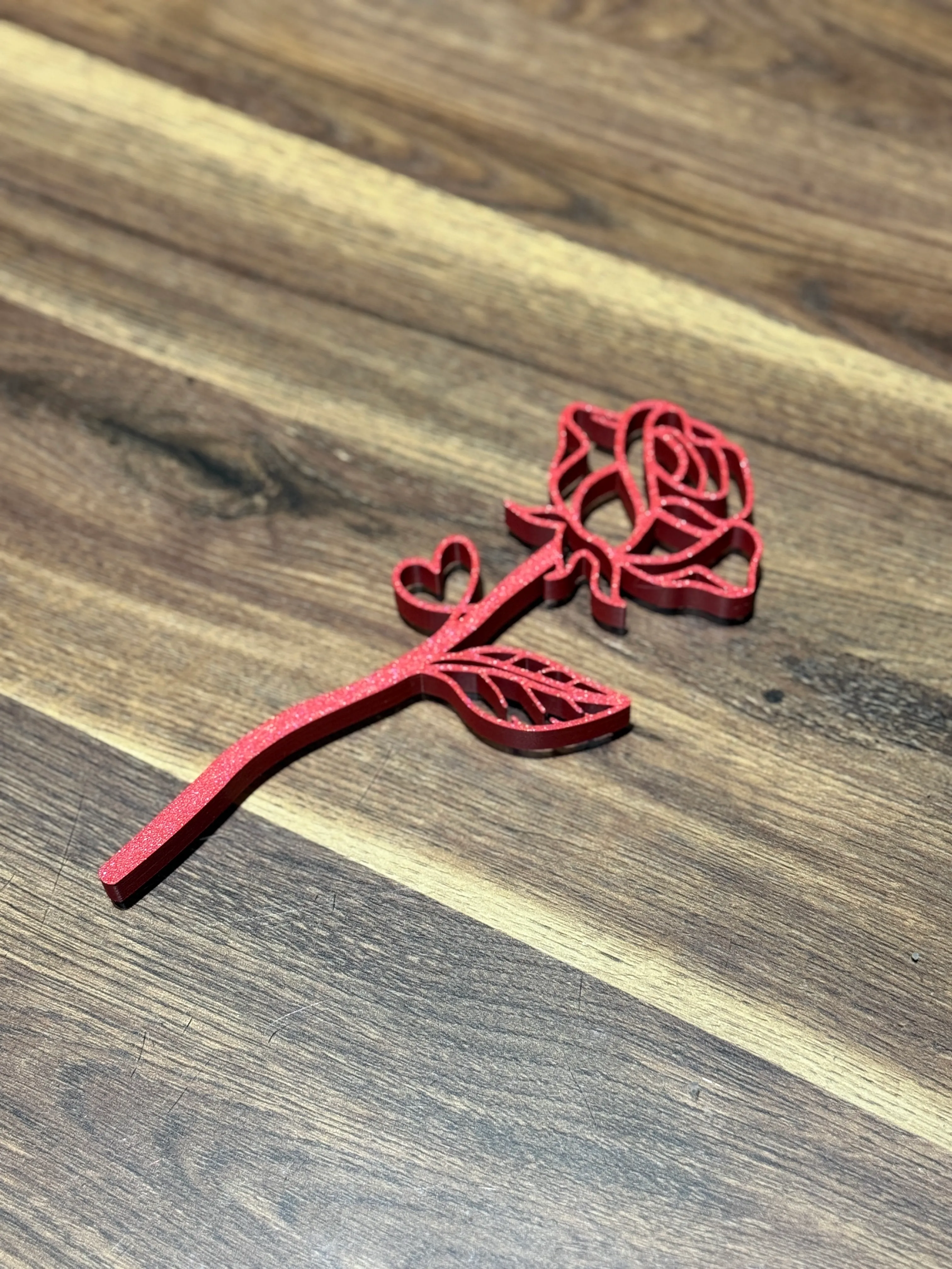 ROSE WITH MINI VASE / THREE DIFFERENT ROSE DESIGNS