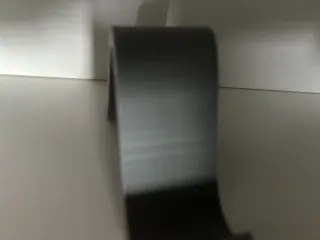 Swirl__universal_phone_stand
