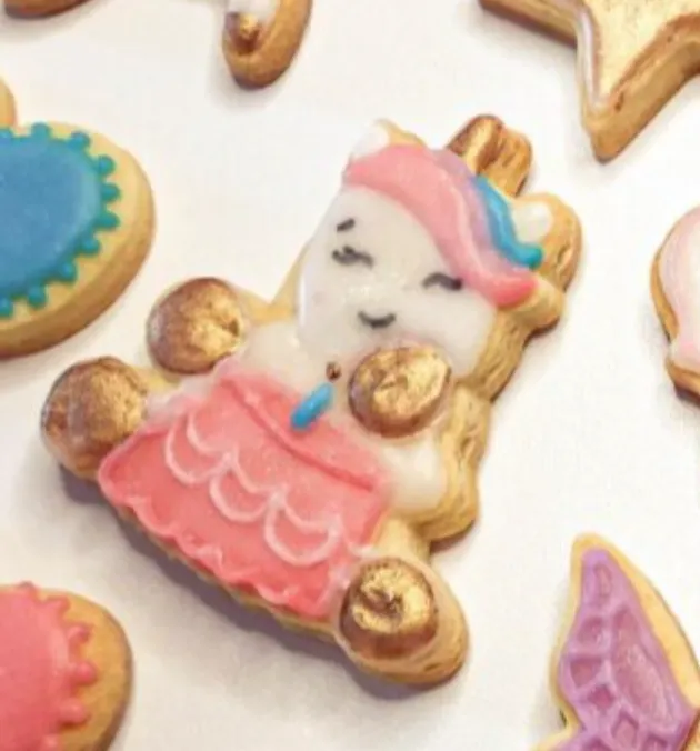 Unicorn eating cake cookie cutter
