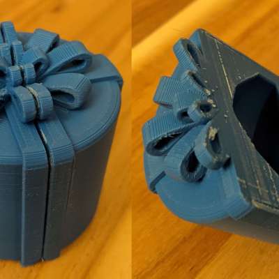 Surprise Inside Present Ornament (Print-in-Place HOLLOW)