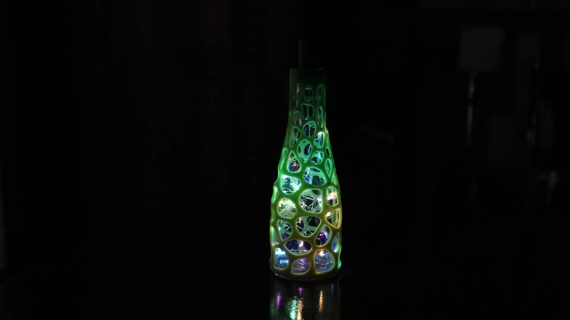 EVIAN BOTTLE LIGHT (F -TYPE)