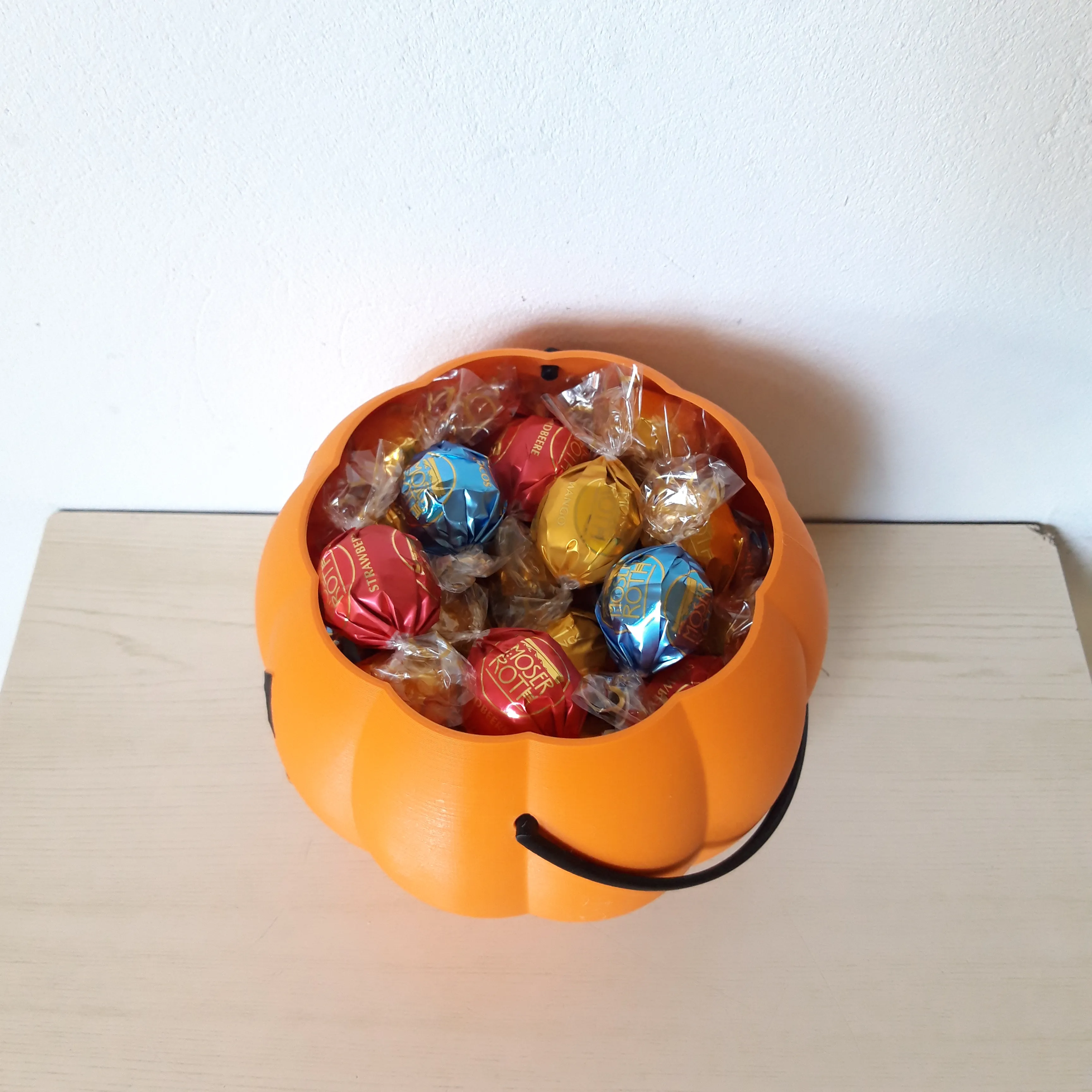 Trick or treat bowl