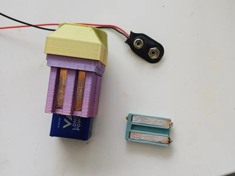 Slider connection rack for a 9V battery