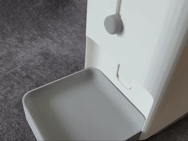 1Automatic pet feeder1-1