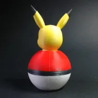 PIKACHU + POKEBALL-6