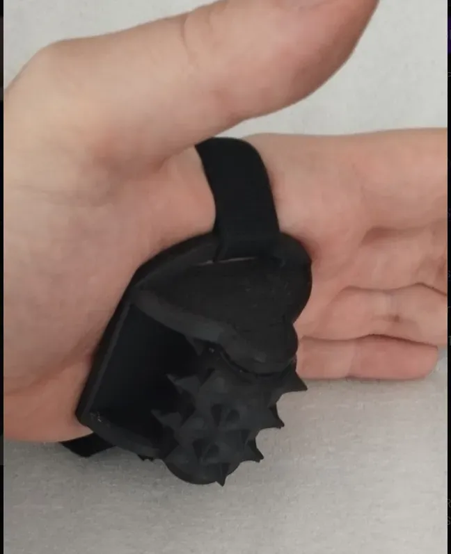 Hand spike roll