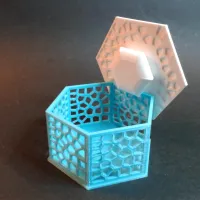 Voronoi Hexagonal Box-4