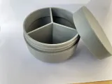 Container with compartments-2