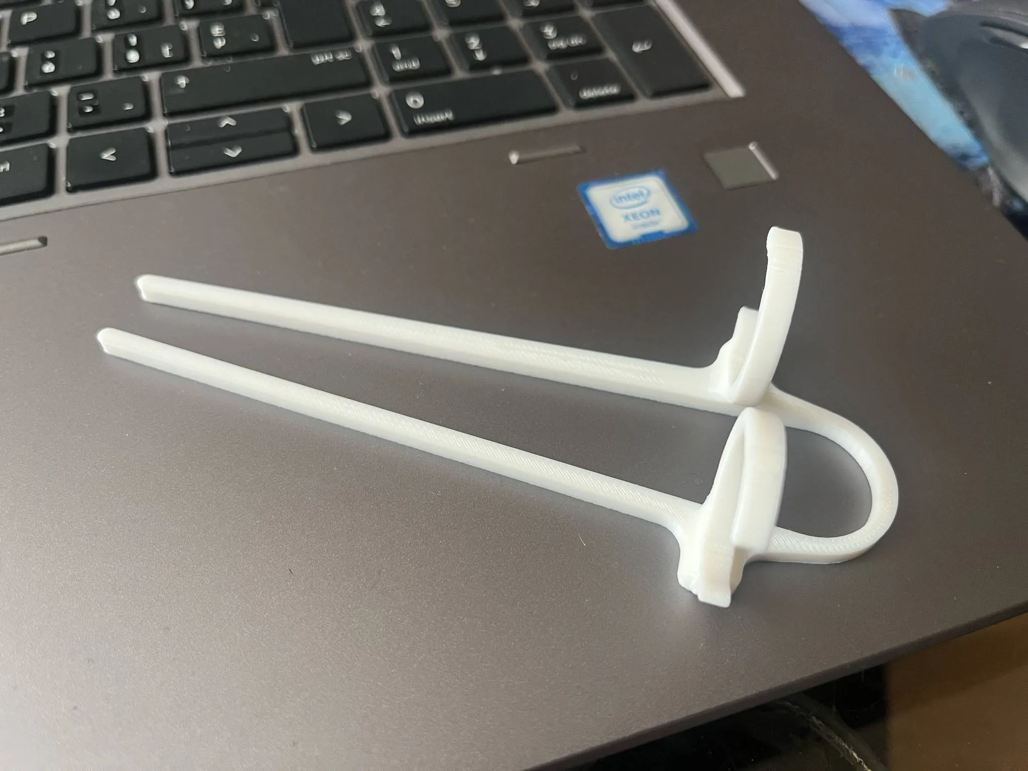 A device for eating chips, nachos, chopsticks for eating