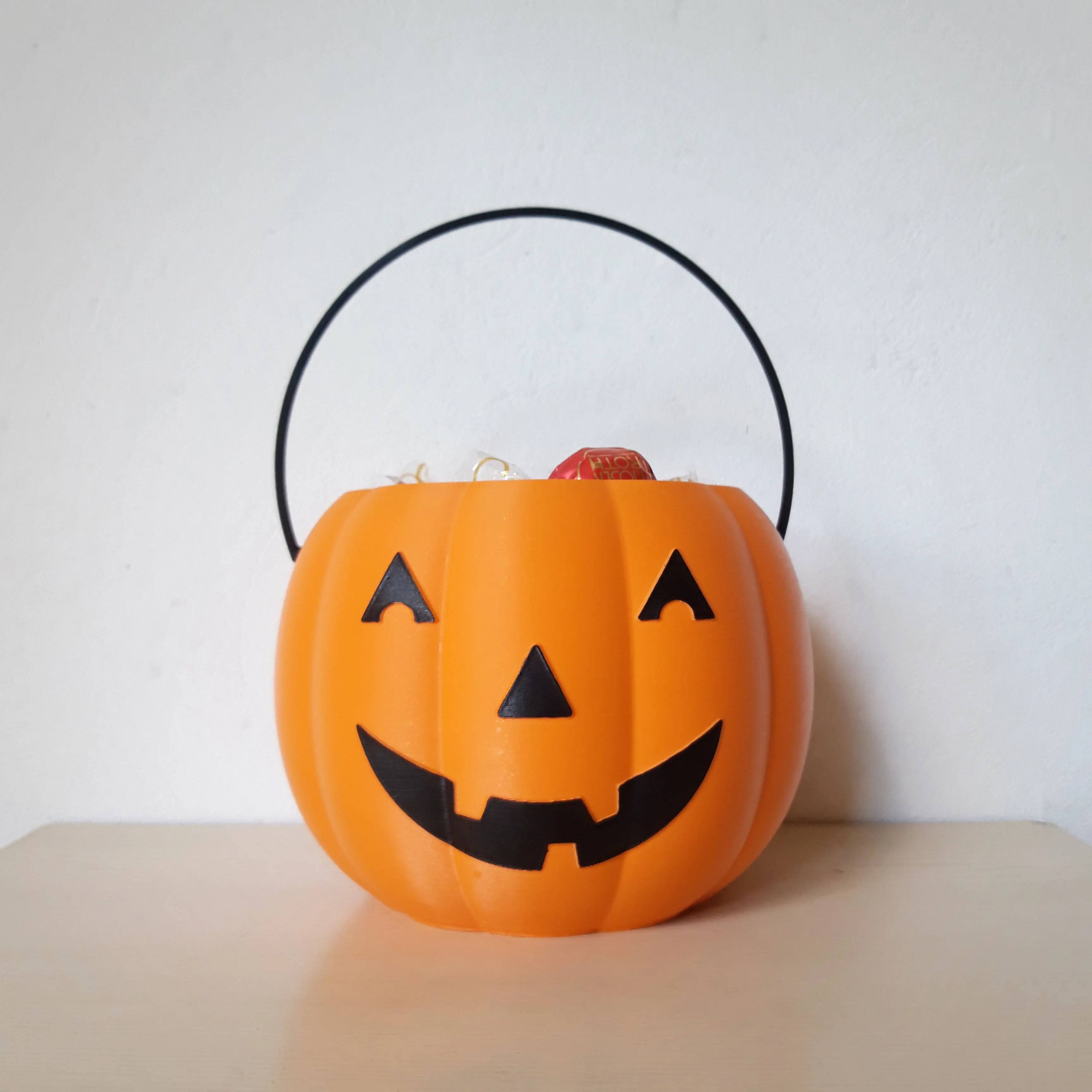 Trick or treat bowl